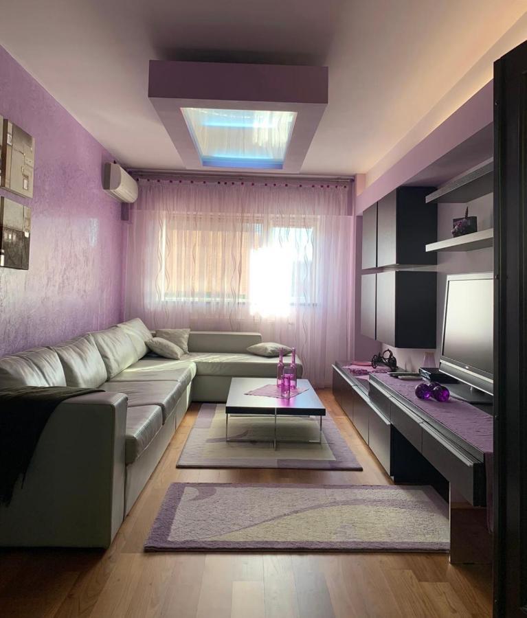 Central Apartment 4 Rooms Brașov Exterior foto